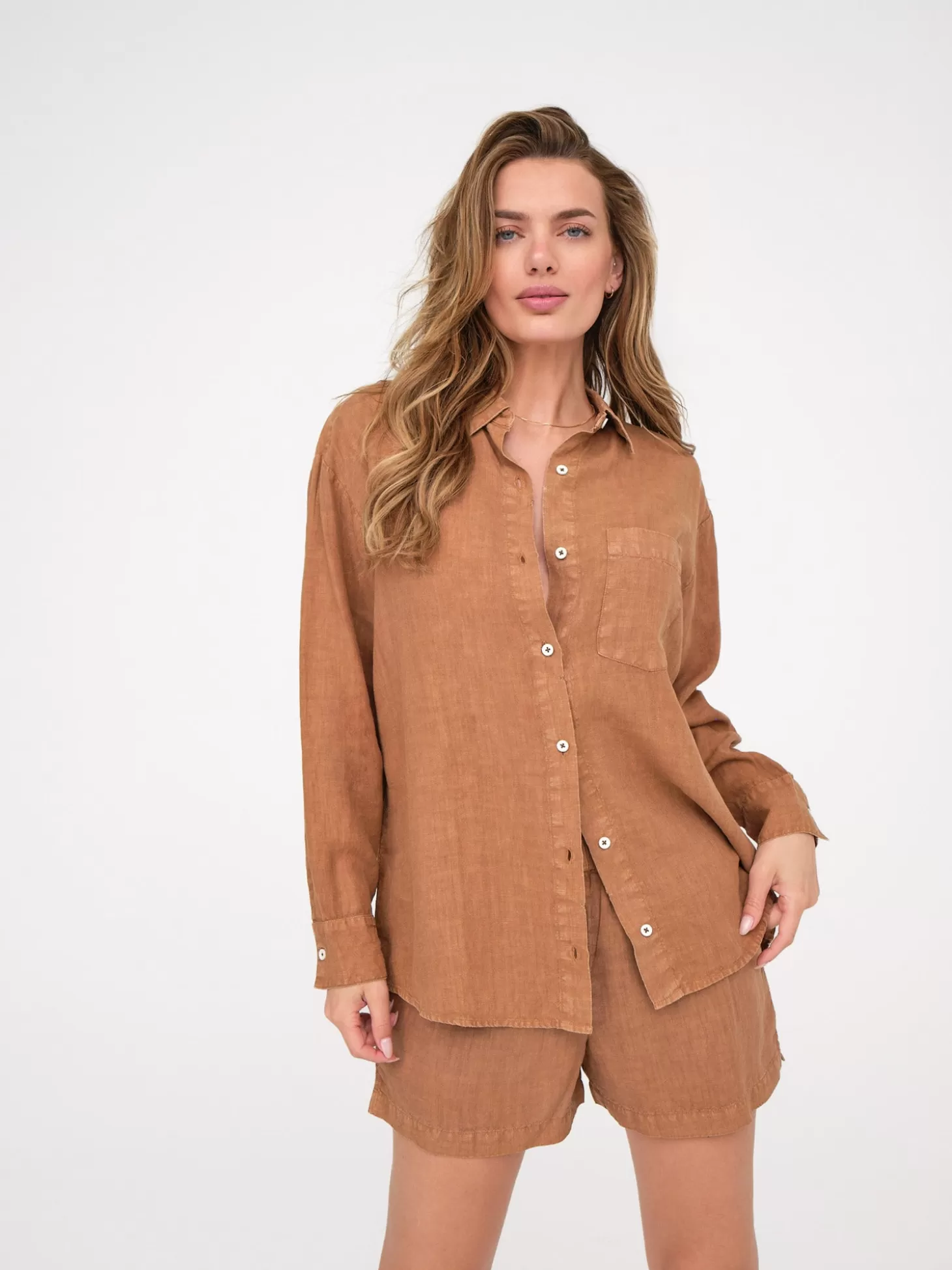 Women MATE the Label Linen Oversized Long Sleeve Shirt