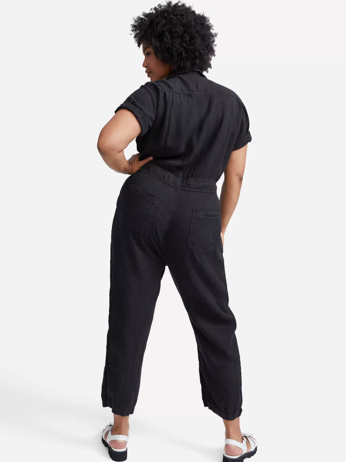 Women MATE the Label Linen Short Sleeve Jumpsuit